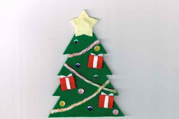 Albero di Natale da parete in feltro 