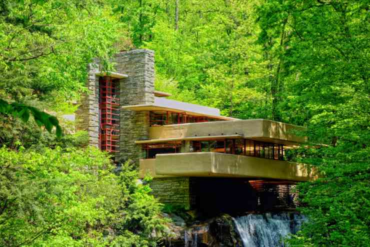 Fallingwater casa sulla cascata 