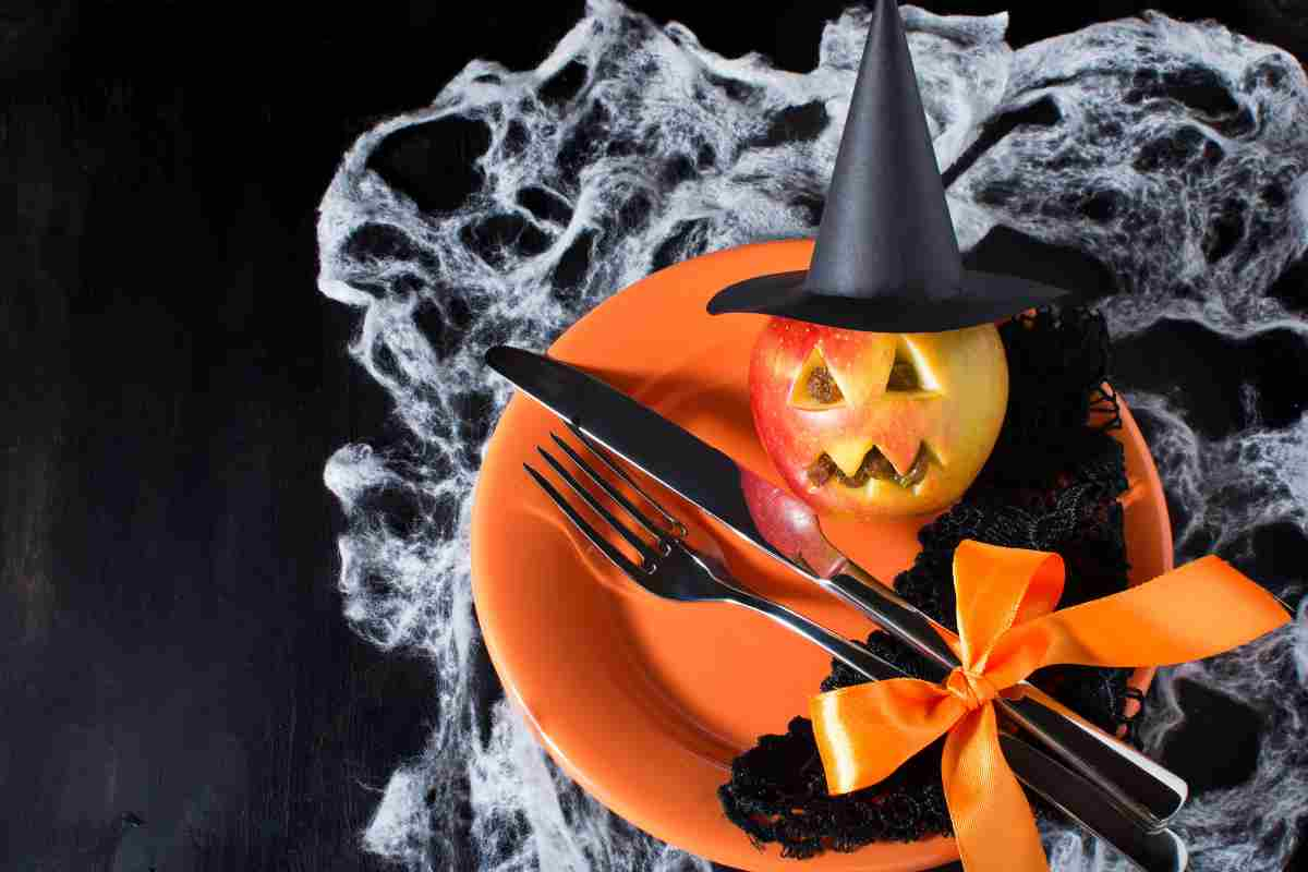 Decorazioni esempio di come apparecchiare la tavola per Halloween