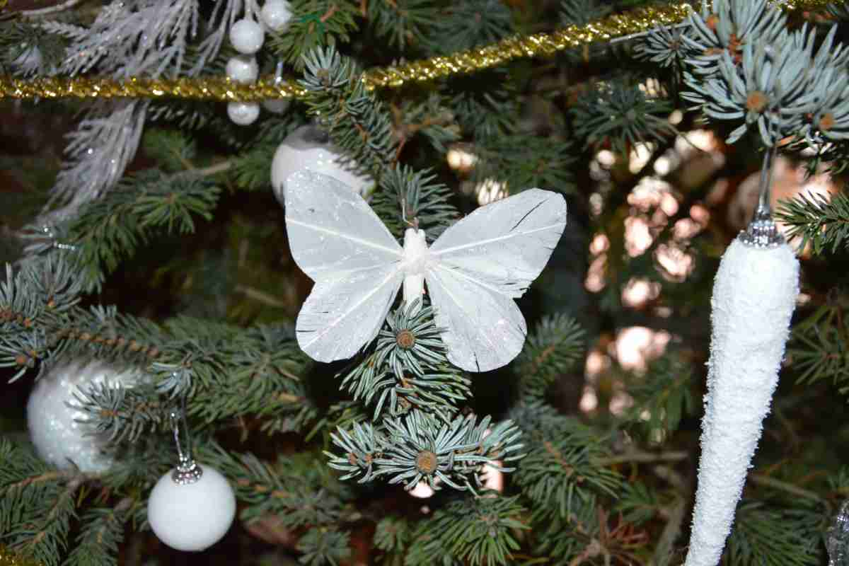 Albero di Natale verde e bianco