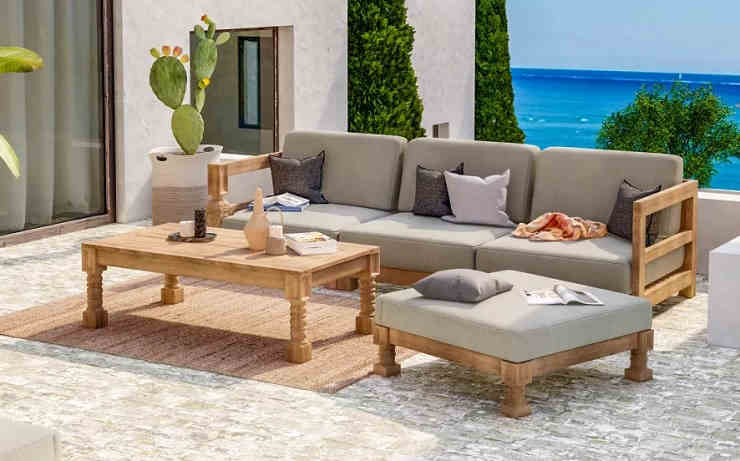 Set relax Pessoa Deghi con divano tavolo e pouf