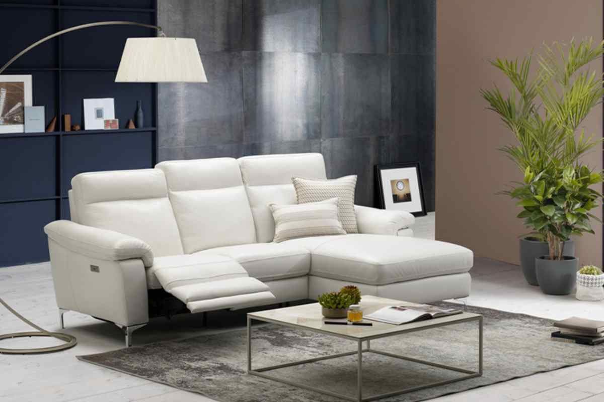 divano ingegno bianco del brand Divani & Divani by Natuzzi con sconto del 50%