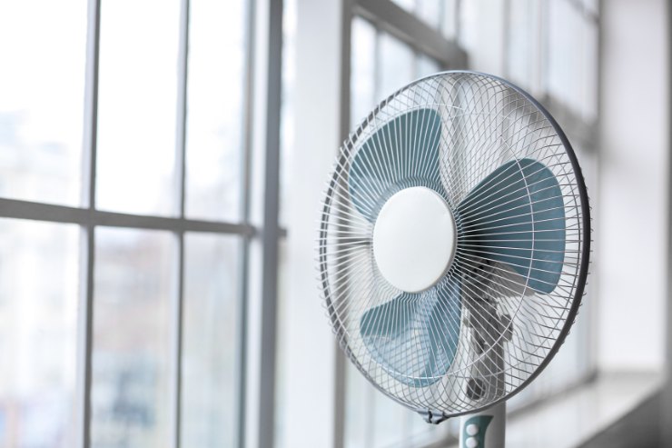 Come rinfrescare la casa con il ventilatore