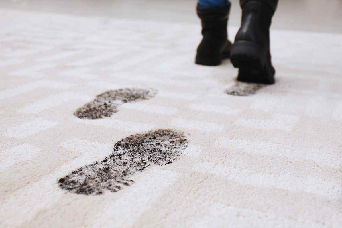 Perché togliere le scarpe in casa