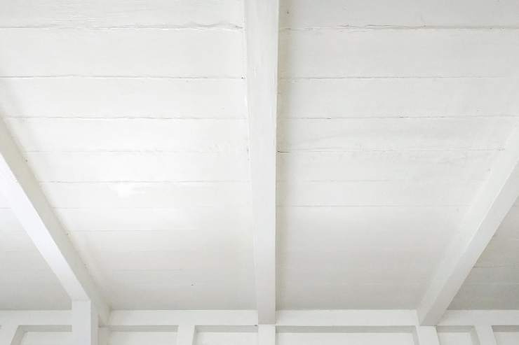 travi bianche soffitto