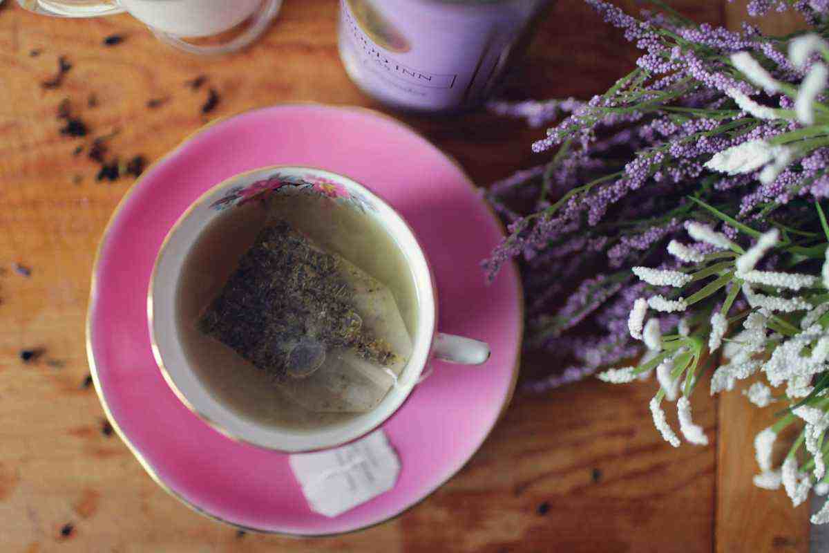 Tazza da tè con lavanda