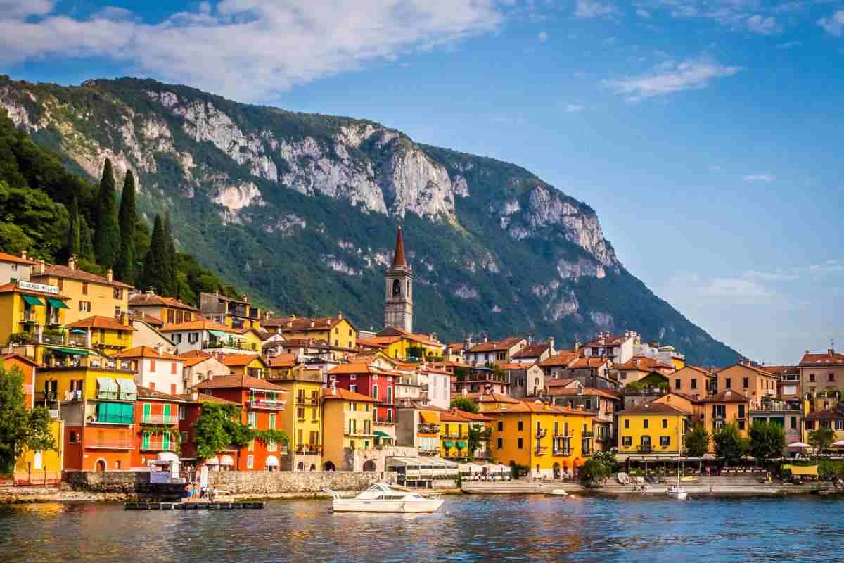 Una splendida vista del lago di Como