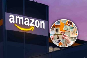 Logo Amazon e foto accumulate