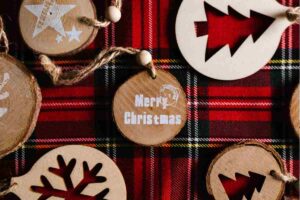 Tessuto Tartan e decorazioni di Natale