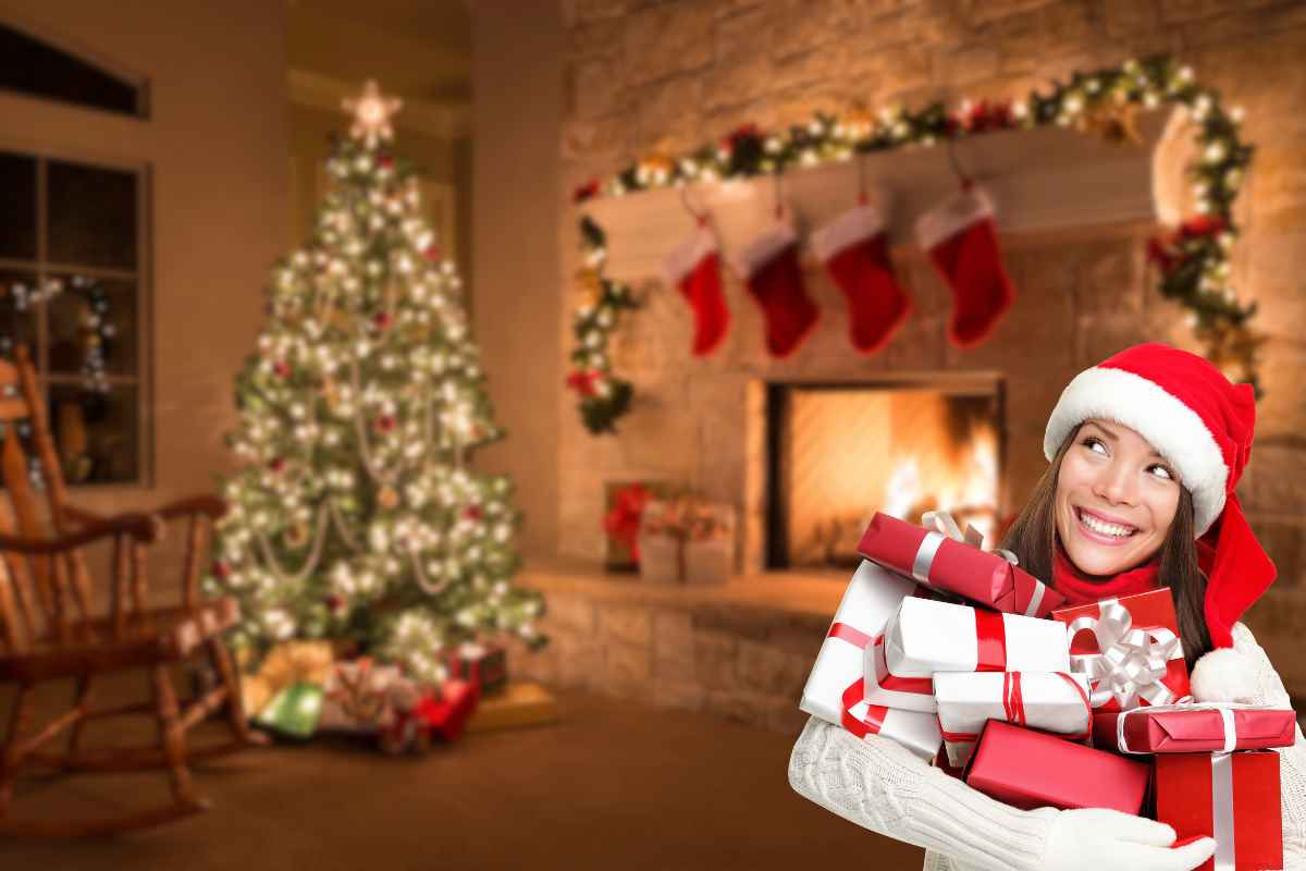 albero su sfondo donna con pacchi regalo